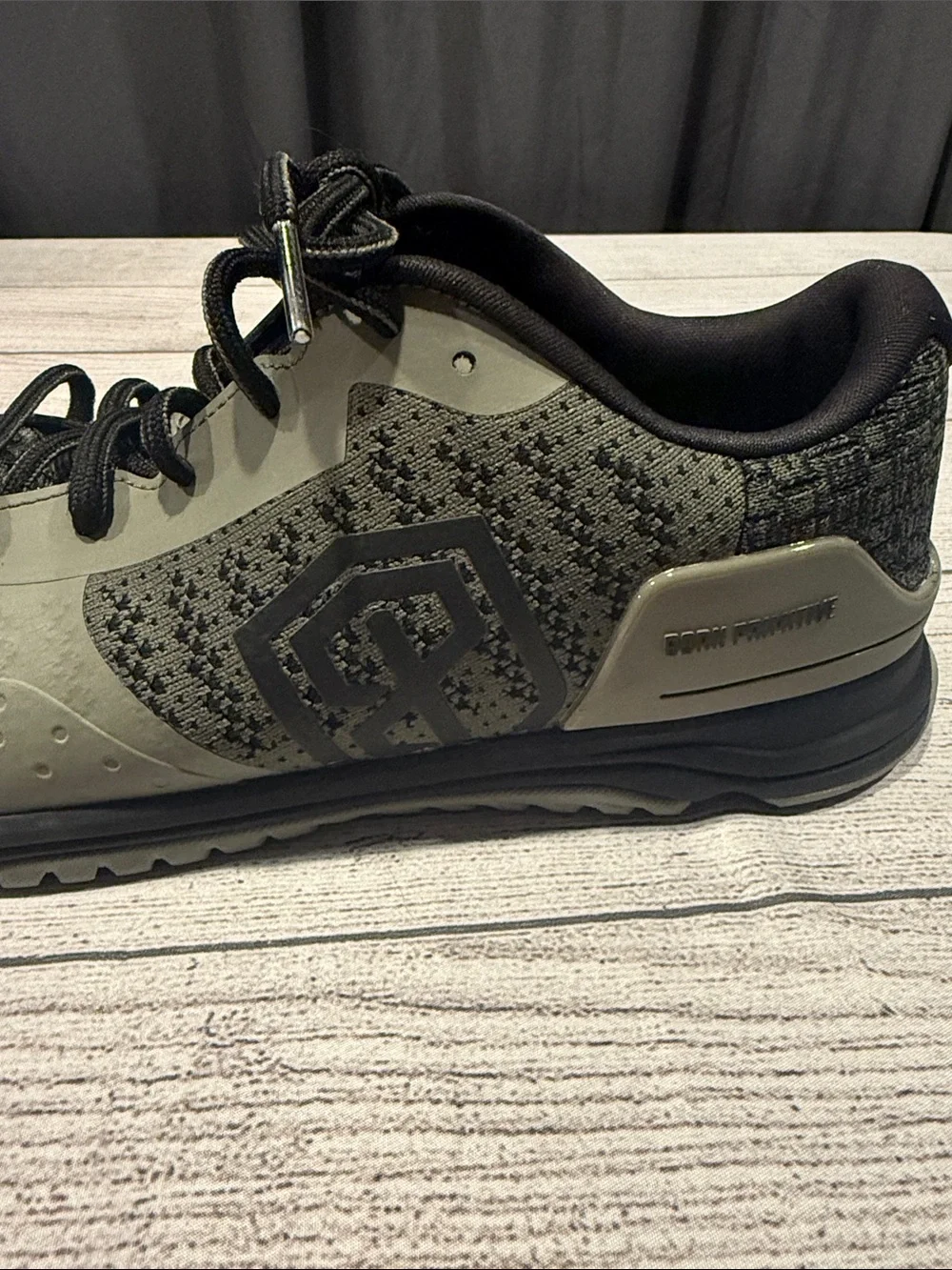 Men’s Born Primitive Savage Training Sneakers tactical green/black size 10.5